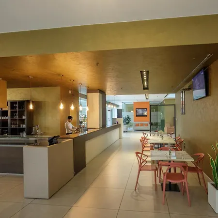 Hotel Doubletree By Hilton Milán