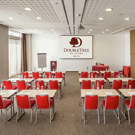 Doubletree By Hilton מלון 4*