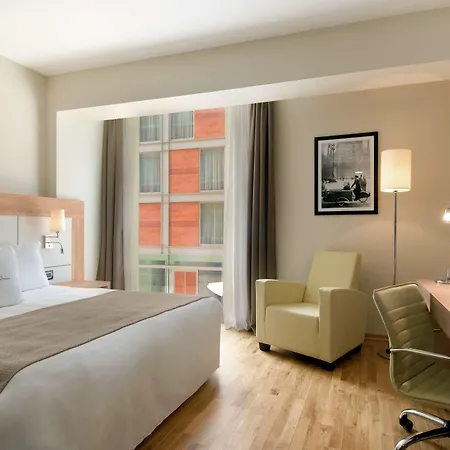 מלון Doubletree By Hilton