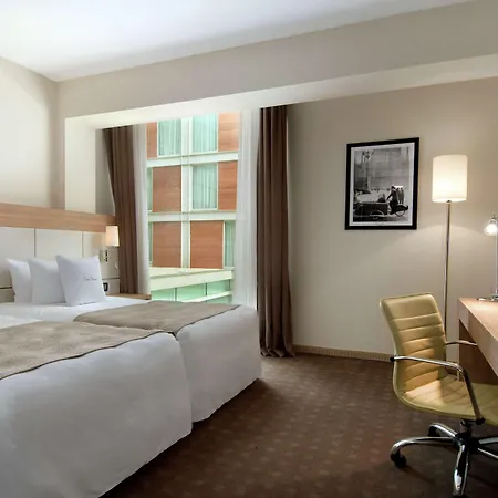מלון Doubletree By Hilton מילאנו
