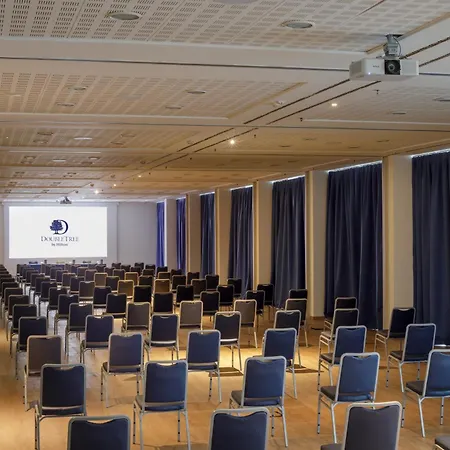Doubletree By Hilton Hotell
