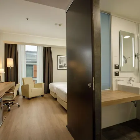 Doubletree By Hilton Hotell 4*