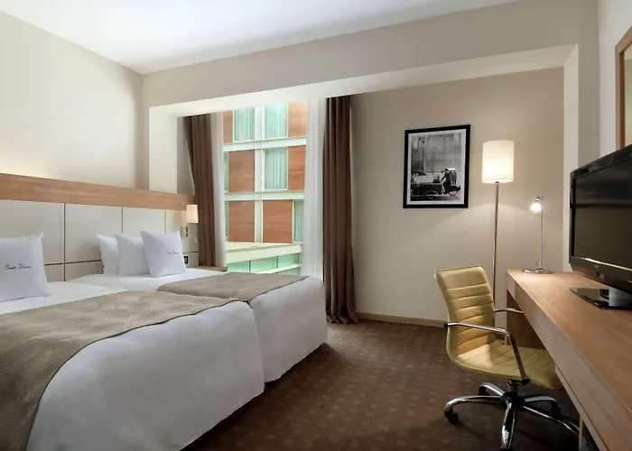 Hotell Doubletree By Hilton Milano