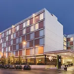 Ξενοδοχείο Doubletree By Hilton