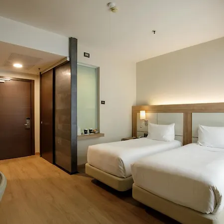 Hotel Doubletree By Hilton Milão
