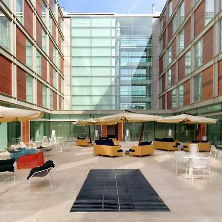 Hotel Doubletree By Hilton Milão