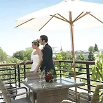 Отель Doubletree By Hilton